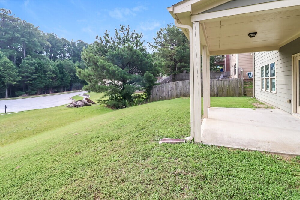 Building Photo - 2107 Juniper Ives Ct SE