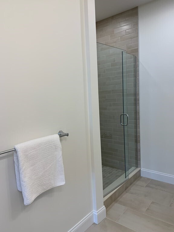 Building Photo - 7 E Dexter Ave