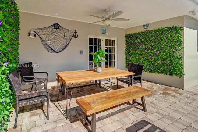 Building Photo - 1228 Johnson St