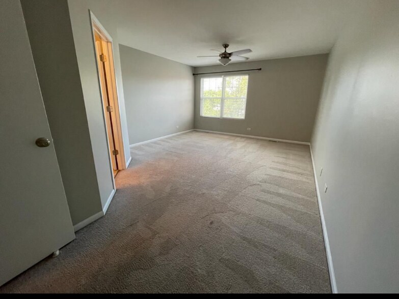 Building Photo - 3915 Granite Ct