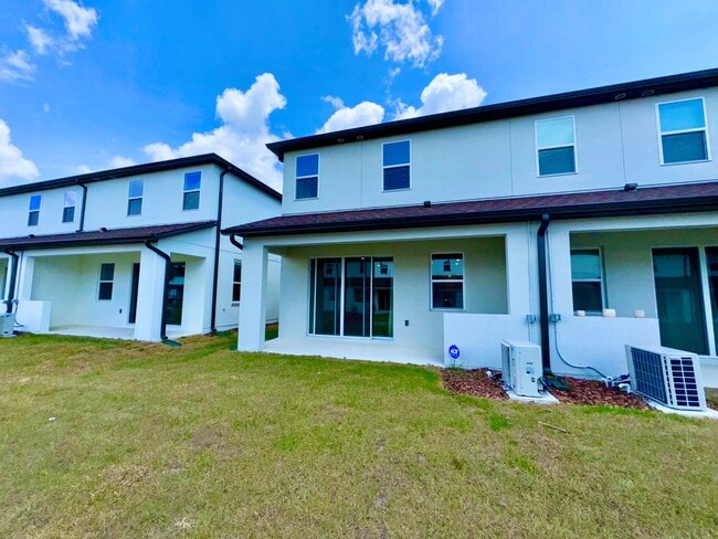 Building Photo - 4570 Small Creek Rd