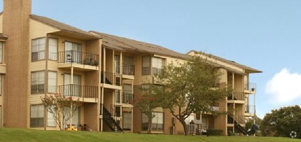 Building Photo - Westdale Hills Oakmont