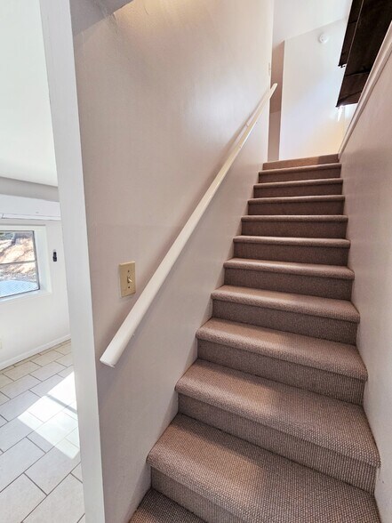 Building Photo - 101 Mandalay Rd