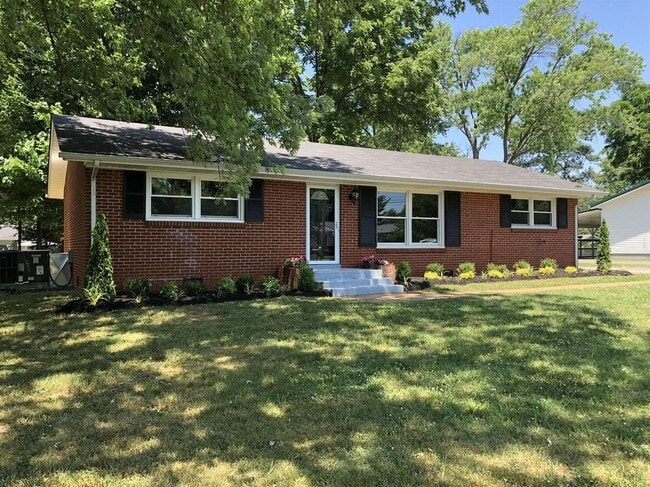 AVAILABLE JULY 15TH. 3 BEDROOM 1 1/2 BATH... - AVAILABLE JULY 15TH.  3 BEDROOM 1 1/2 BATH...