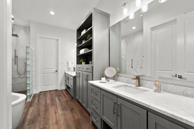 Building Photo - 22118 Touring Ln