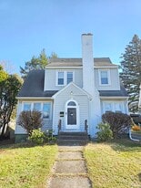 Building Photo - 1906 Burdett Ave