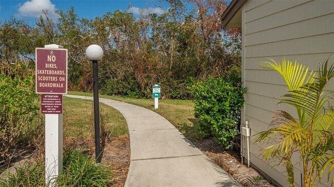 Building Photo - 618 Bird Bay Dr S