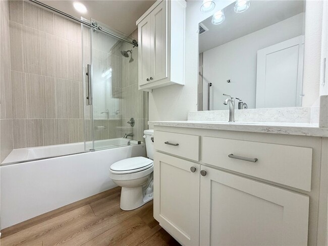 Building Photo - 14911 Dutchmans Dr