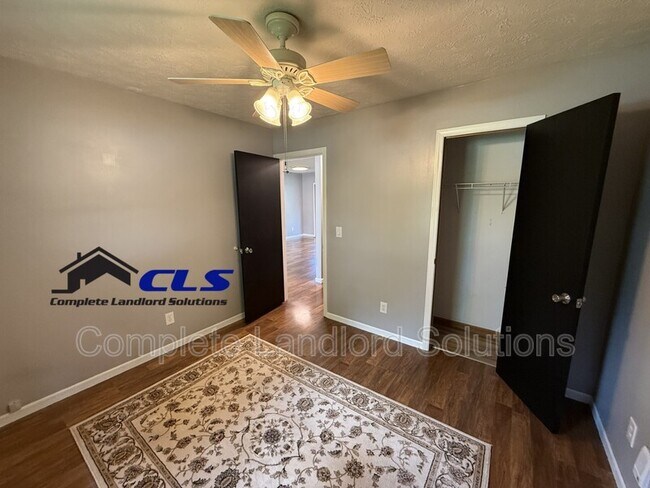 Building Photo - 2972 Kings Ct