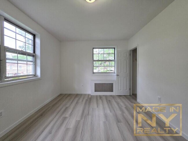 Building Photo - 2 bedroom in FLUSHING NY 11367