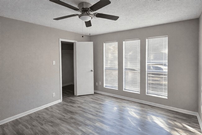 Building Photo - 12218 Wild Pine Dr