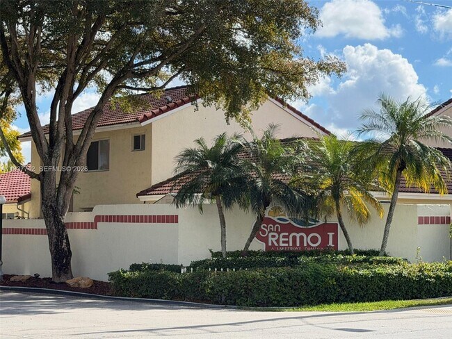 Building Photo - 1206 San Remo Cir