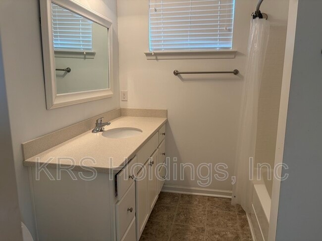 Building Photo - 1517 Rollesby Way