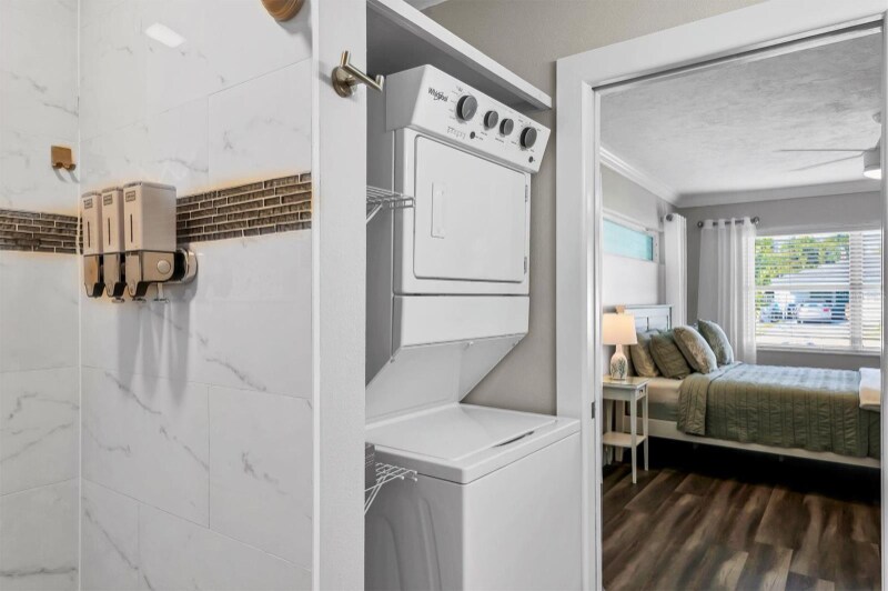 Building Photo - 1711 Marilyn Ave