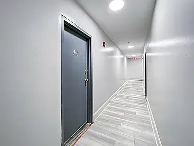 Building Photo - 5800 N 16th St