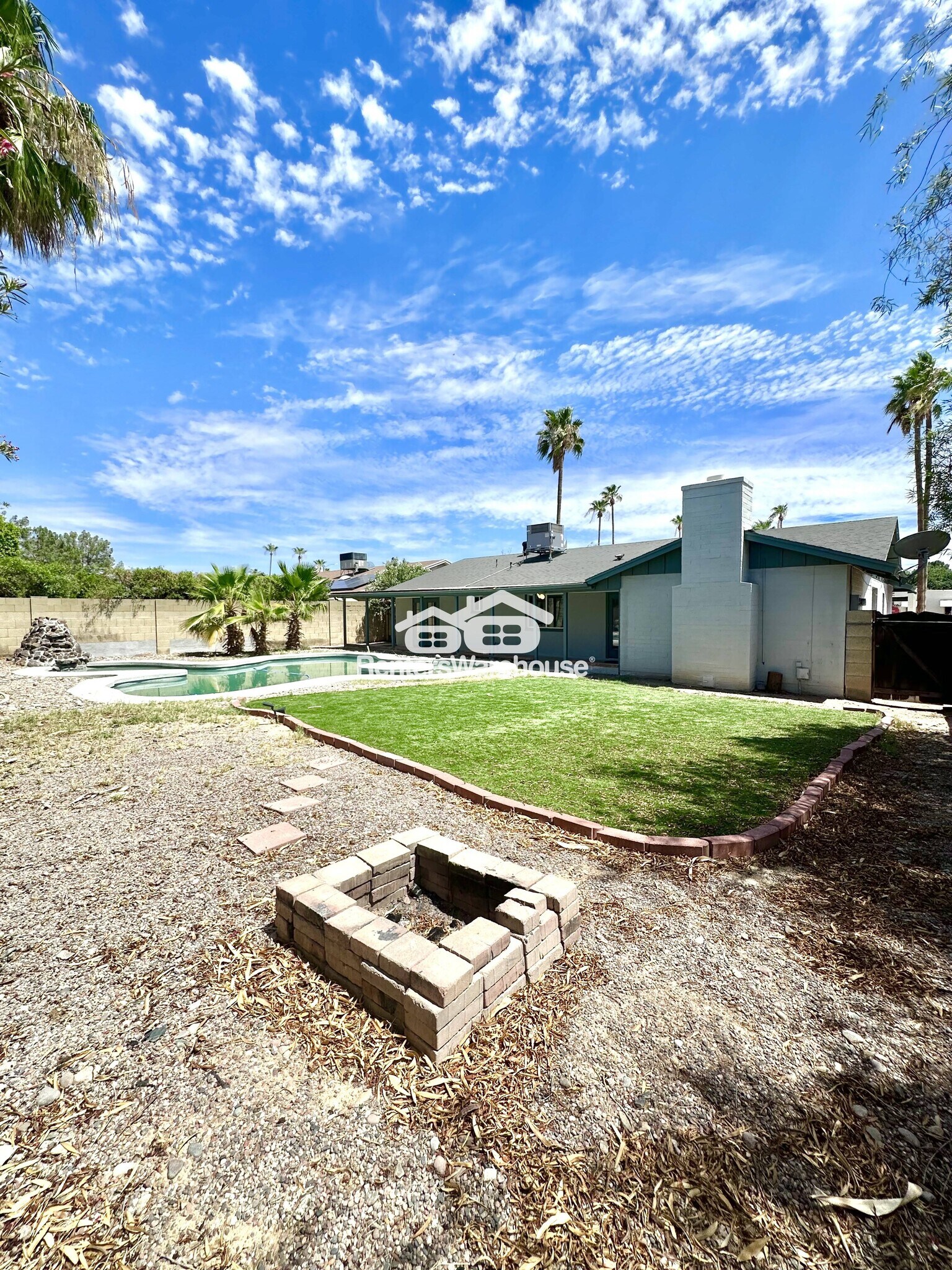 Building Photo - 3014 W Hearn Rd