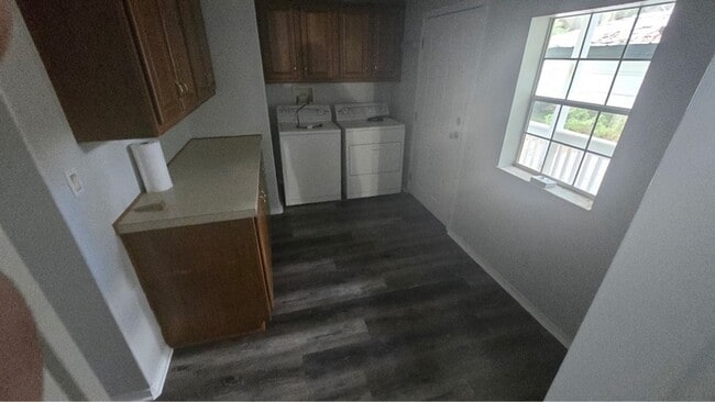 Building Photo - 6230 Anniedora Ln