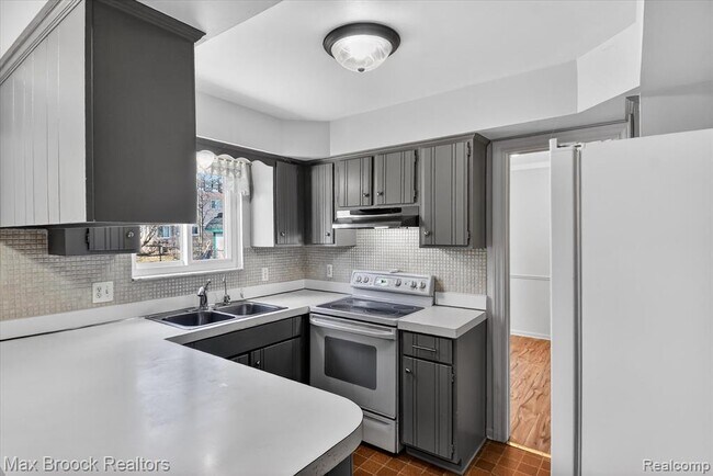 Building Photo - 33815 Orban Dr