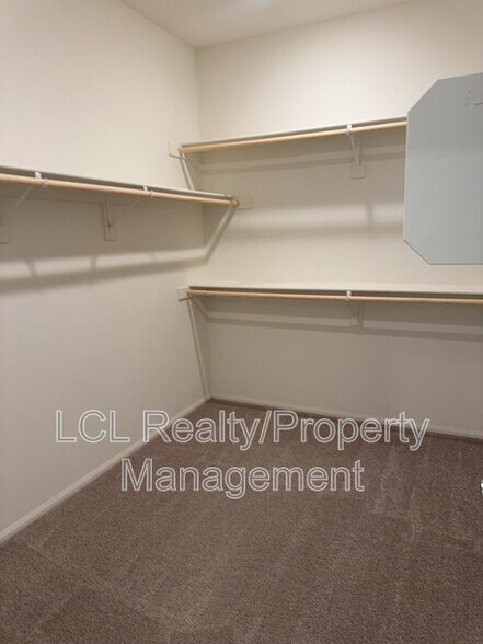 Building Photo - 26808 Baneberry Ct