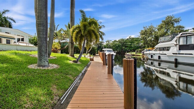 Building Photo - 2613 Tortugas Ln