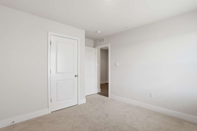 Building Photo - Welcome Home to This Beautiful 4-Bedroom Ranch-Style Gem