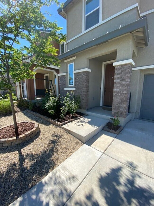 Building Photo - MOVE IN READY!  4 Bedroom Home in Whitney Ranch Rocklin