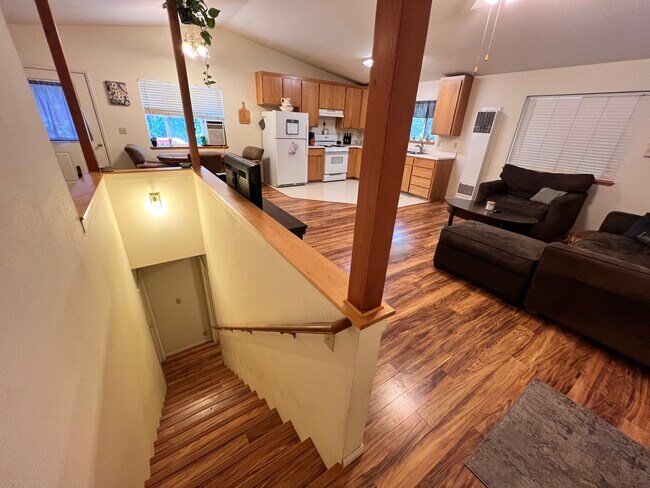 Building Photo - 21896 Fallview Dr