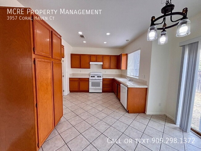 Building Photo - 3957 Coral Haven Ct