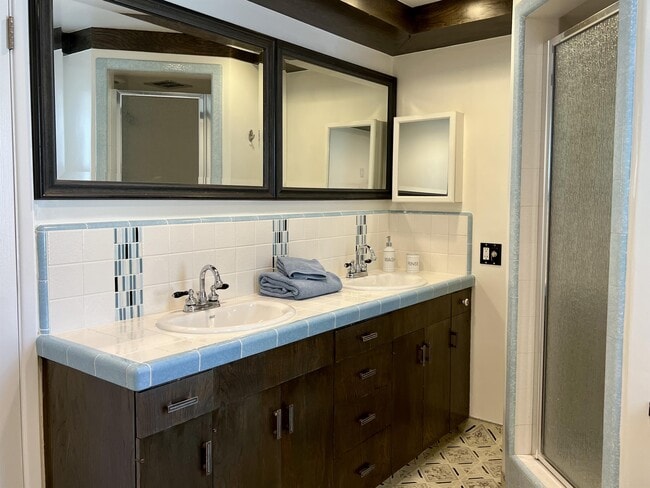 Building Photo - 6165 Blain Pl