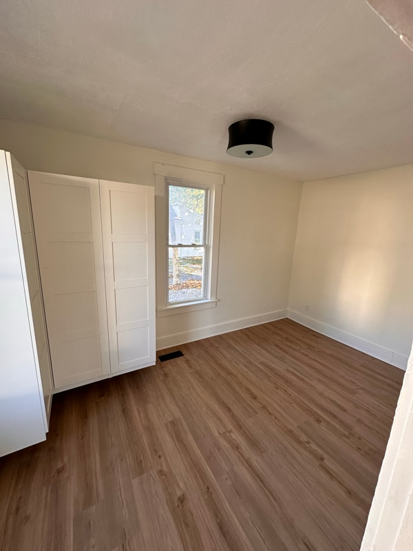 Building Photo - 564 Cooper Ave