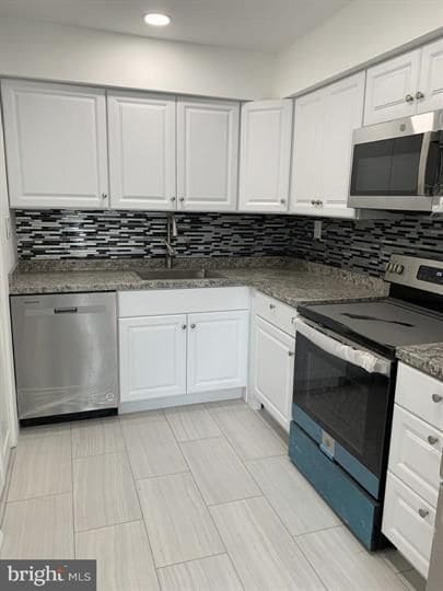 Building Photo - 2113 Harbour Dr