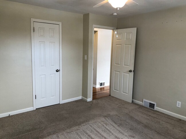 Building Photo - Single Family home in Plum