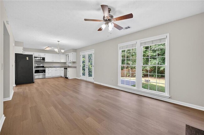 Building Photo - 12110 Greenmont Walk