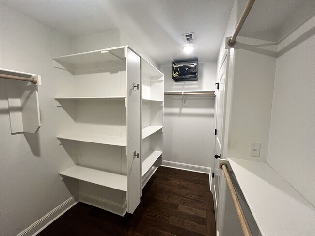 Building Photo - 3661 Ambrosia Ln