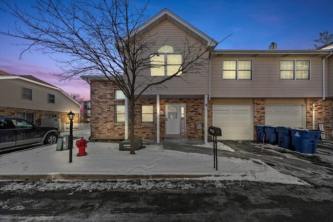 Building Photo - 4343 W Emerald Way St