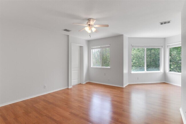 Building Photo - 16816 Dorman Dr
