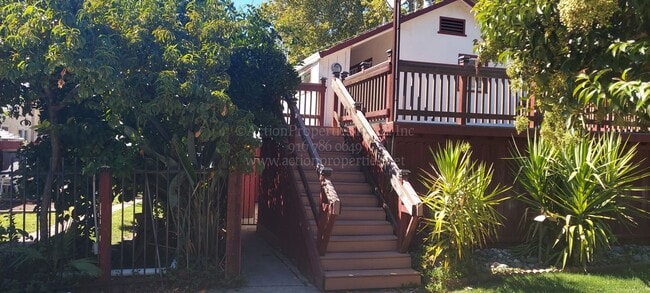 Building Photo - Central Roseville, 1 Bed, 1 Ba, Wall Air, ...