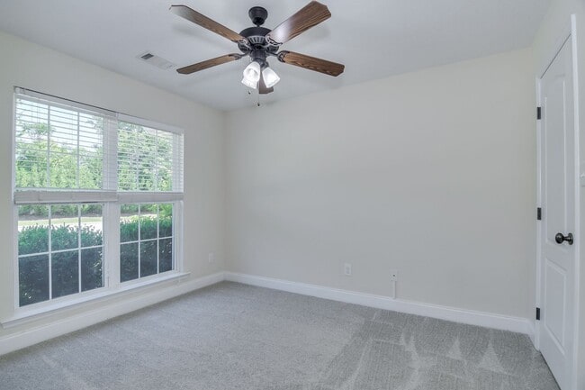 Building Photo - 2 Bed 2 Bath Townhouse Minutes from Ft Gordon