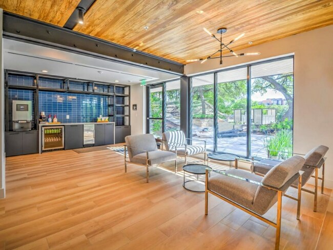 Building Photo - 1221 S Congress Ave