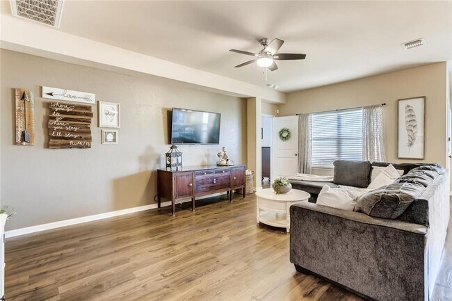 Building Photo - 185 Rafe Ct