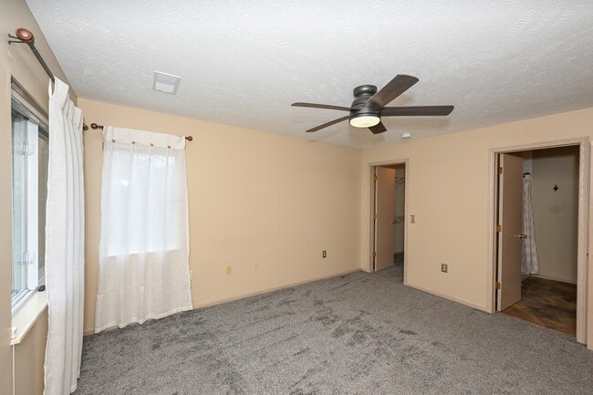 Master's Bedroom (View 3) - 1460 Buckingham Gate Blvd