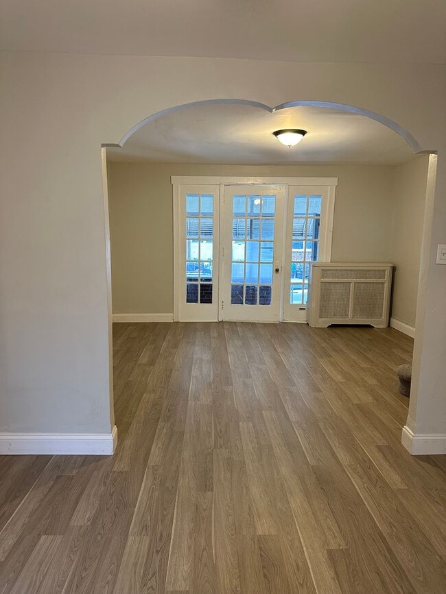 Building Photo - 3 Bedroom Home in Bridesburg for Rent!