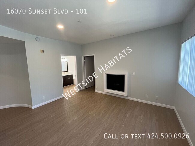 Building Photo - 16070 Sunset Blvd