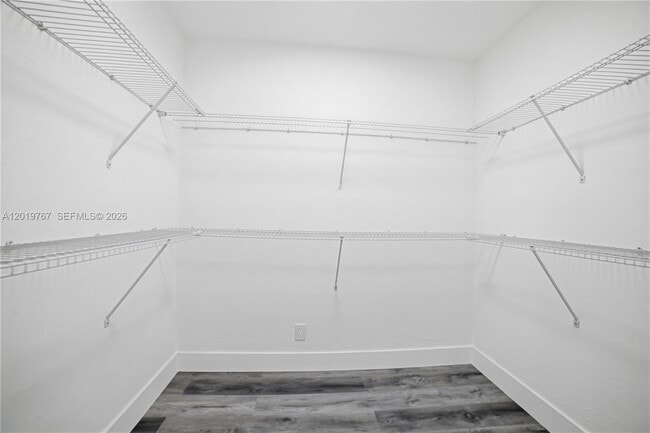 Building Photo - 5201 Yellow Pine Ln