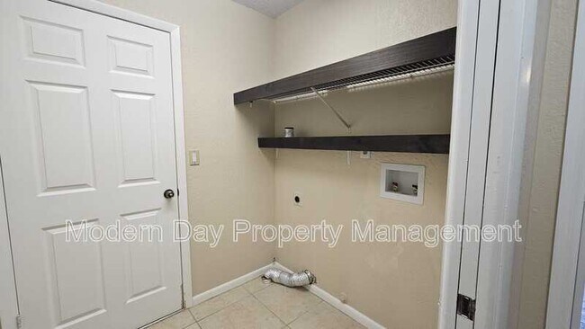 Building Photo - 8185 Omaha Cir