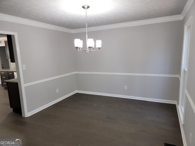 Building Photo - 260 Greenfield Cir