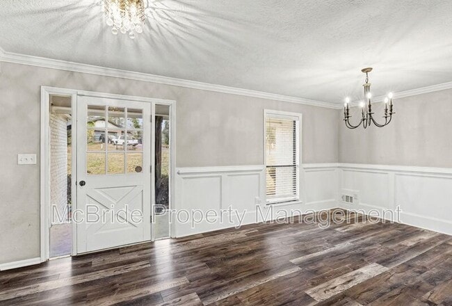 Building Photo - 1304 Dominica Dr