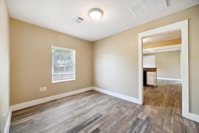 Building Photo - 3324 Bacchus St