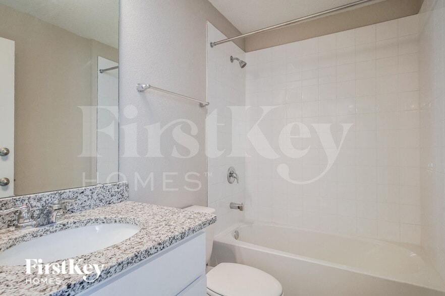 Building Photo - 349 S Haven Ct