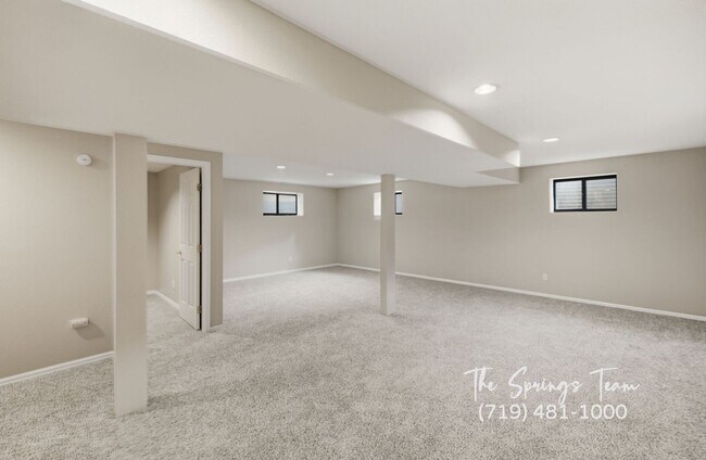 Building Photo - 3625 E Wade Ln